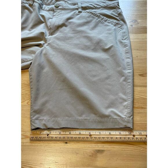 Eddie Bauer khaki Shorts Women's 18 Chino Shorts hiking, outdoor sports - Picture 4 of 11